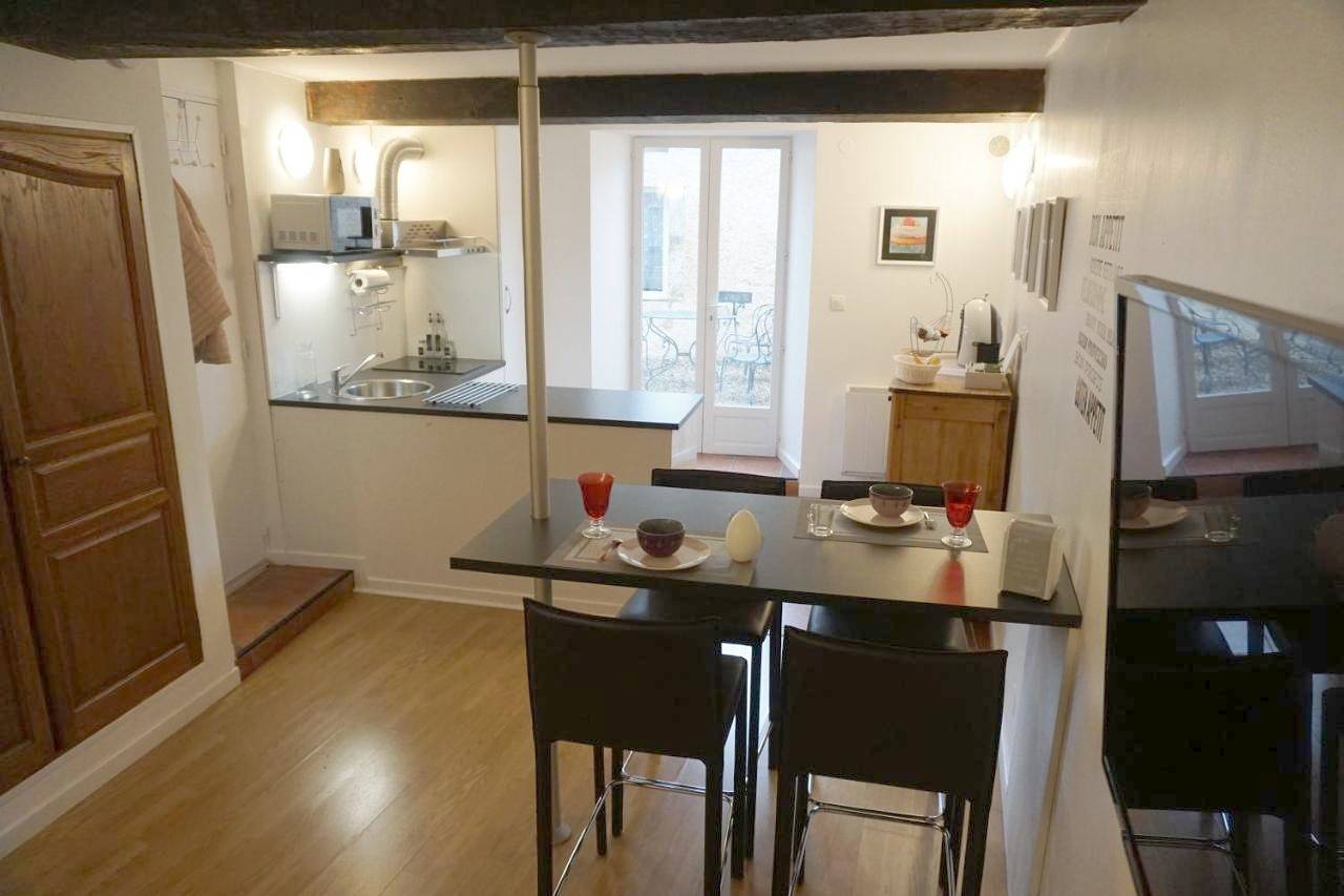 Appartement entier, Studio in Saint-Mihiel, Région de Commercy