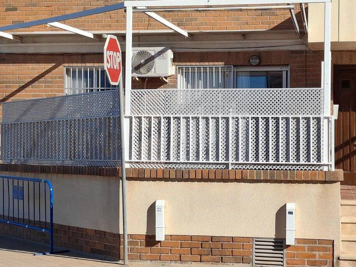 Gîte pour 2 personnes, avec terrasse ainsi que piscine et jardin, animaux acceptés dans Santiago de la Ribera - 4