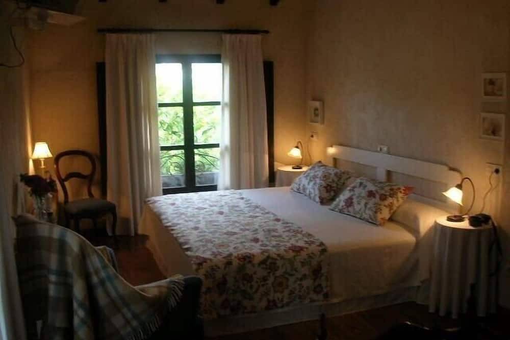 Offre d'été près de la plage rurale Cudillero in Cudillero, Côte Cantabrique