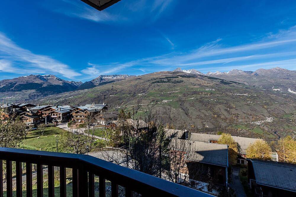 Entire apartment, Renovated studio, 3 pers, near slopes & shops, free parking in La Plagne, Bellentre