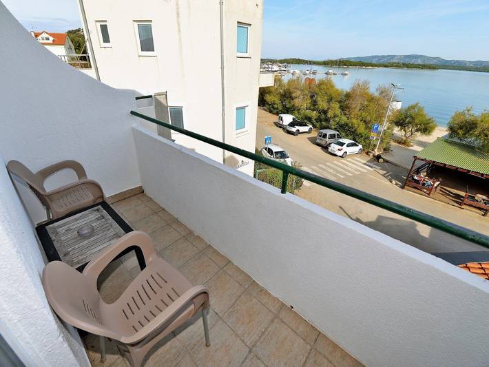 Ferienwohnung für 2 Personen, mit Balkon auf Murter - 2