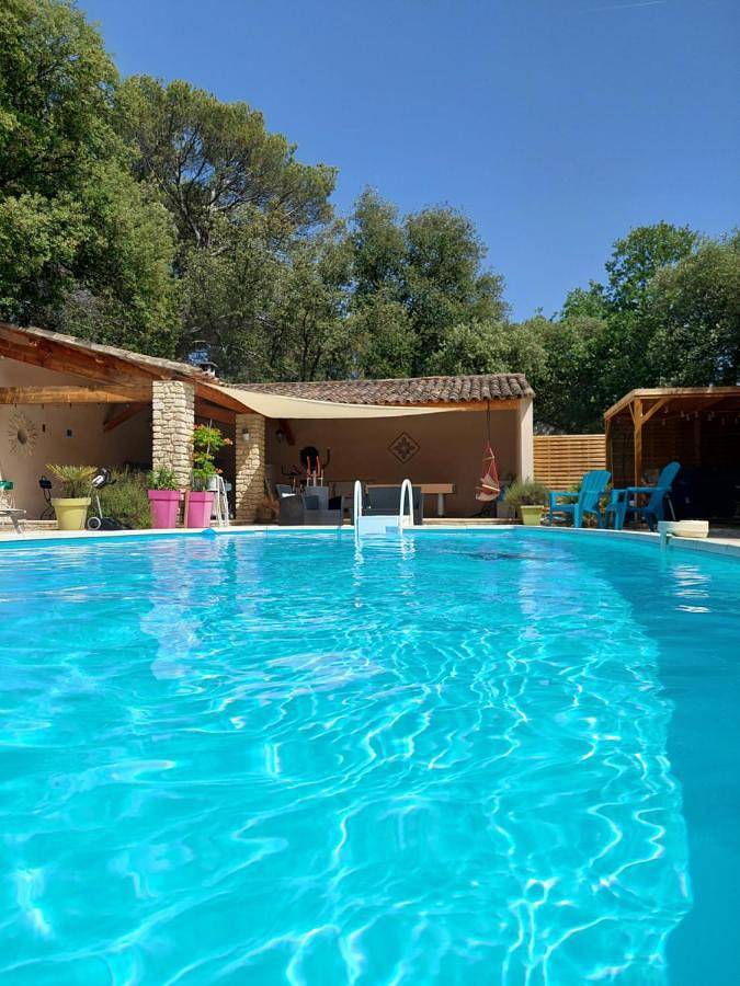 Chambre d’hôte pour 2 personnes, avec jacuzzi ainsi que jardin et piscine dans le Vaucluse - 2