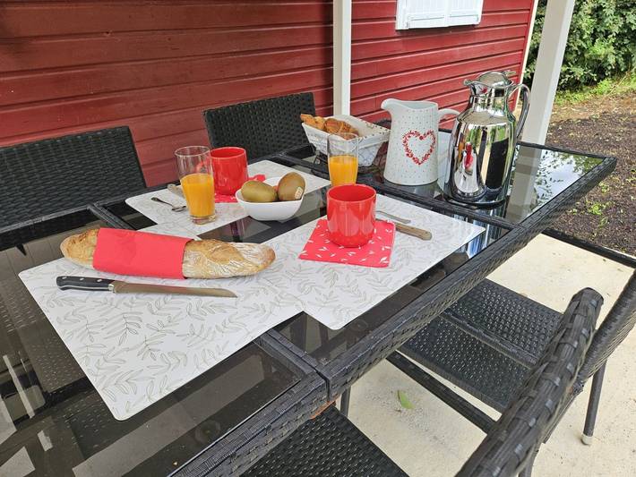 Gîte pour 2 personnes, avec terrasse, animaux acceptés en Dordogne - 3