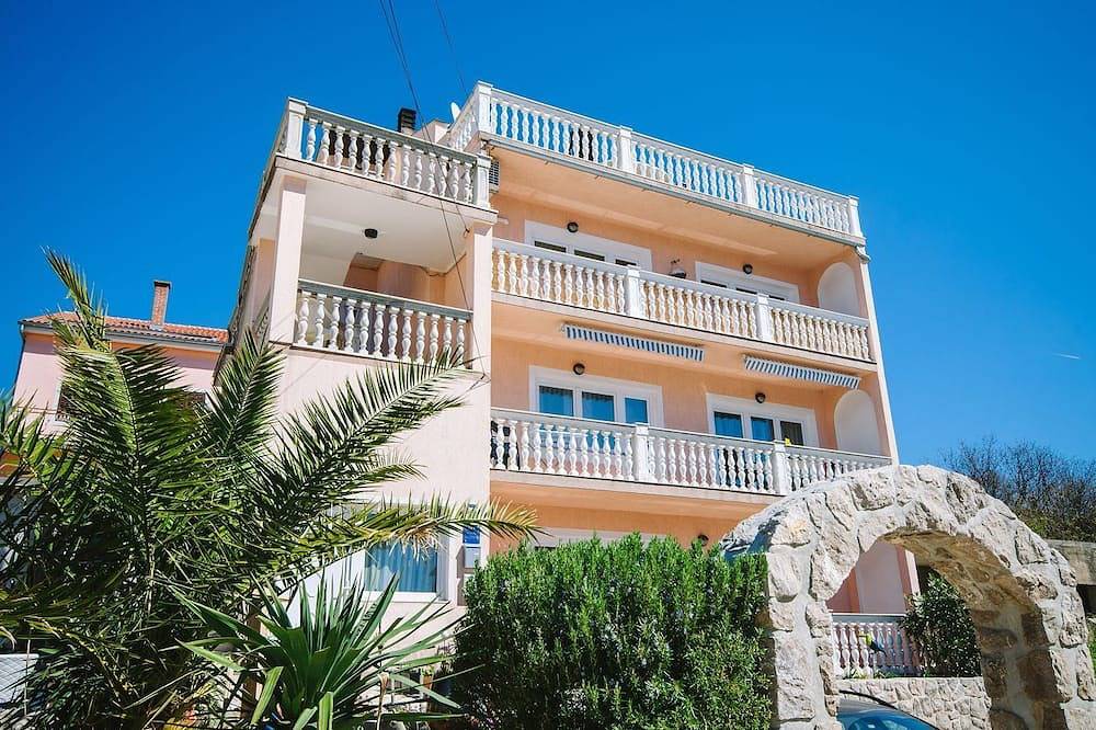 Appartamento vacanze a Kvarn a partire da 113€ a notte