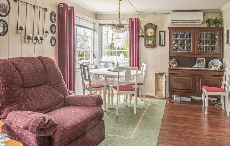 Ferienhaus für 8 Personen mit Garten in Levanger