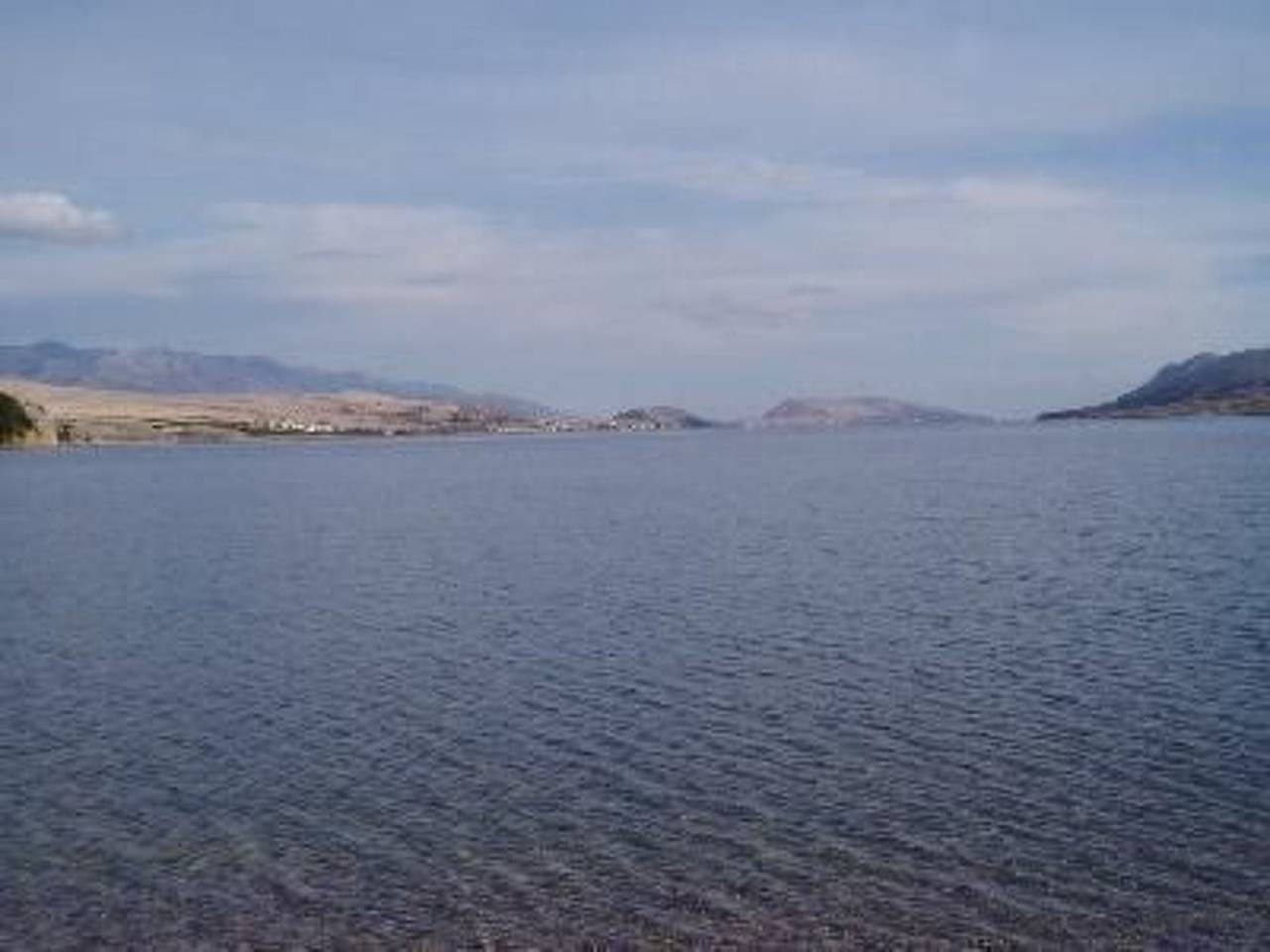 Ganze Wohnung, Mit Blick auf das Wasser in Kustići, Pag