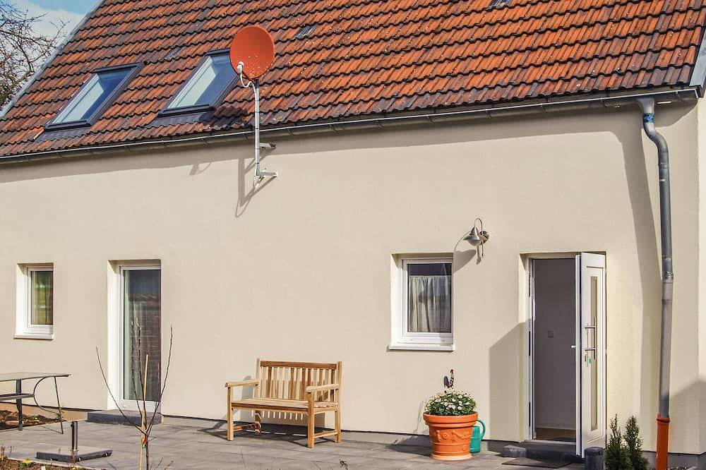 Entire apartment, Cozy apartment in Ribnitz-Damgarten in Ribnitz-Damgarten, Western Pomerania