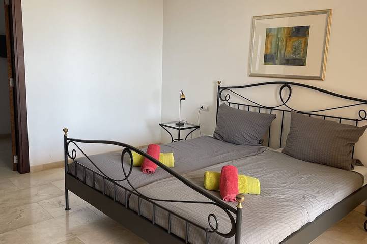 Villa für 8 Personen mit Meerblick aus allen Zimmern, Pool, Sauna, Heizung, Bbq in Cala Murada, Manacor