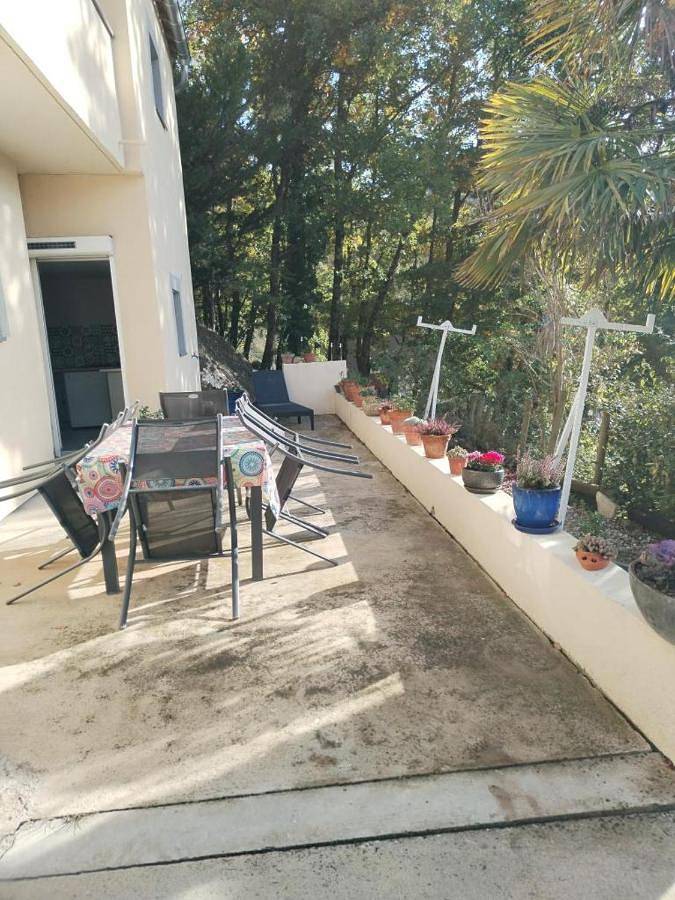 Gîte pour 4 personnes, avec vue et terrasse à Rompon - 2