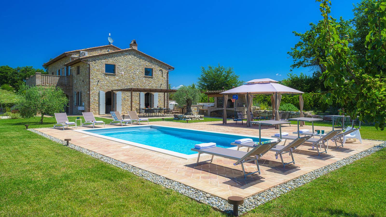 Villa Flaminia 8+2 - Emma Villas in Gualdo Cattaneo, Provincia de Perugia