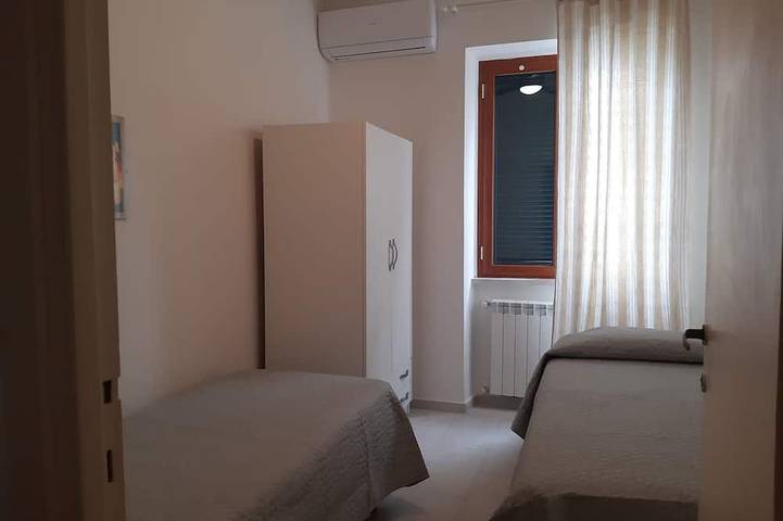 Location de vacances pour 6 personnes, avec jardin et balcon, animaux acceptés à San Felice Circeo - 4