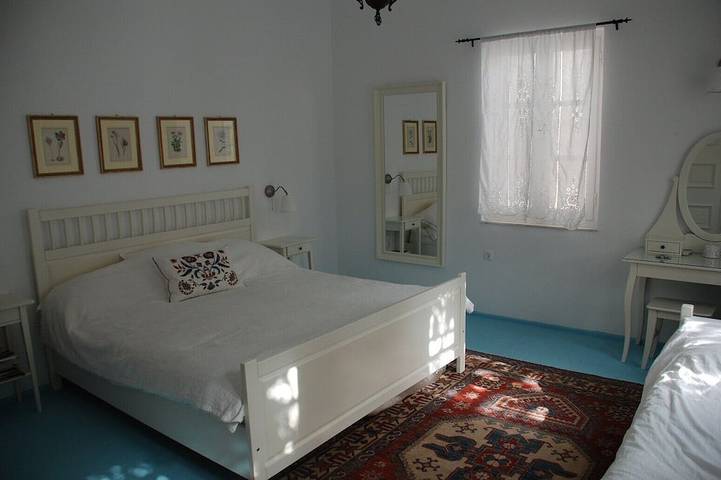 Location de vacances pour 7 personnes, avec jardin et terrasse à Hydra - 2