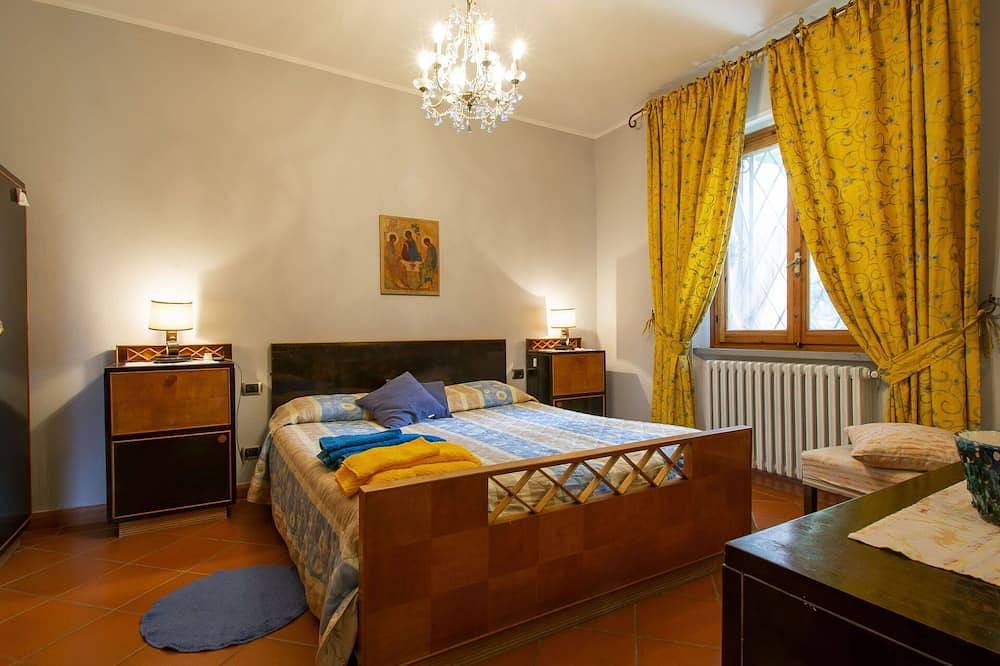 Atemberaubendes alleinstehendes Ferienhaus mit  W-Lan, Pool, Tv, Terrasse und Haustiere erlaubt in Rufina, Florenz Provinz