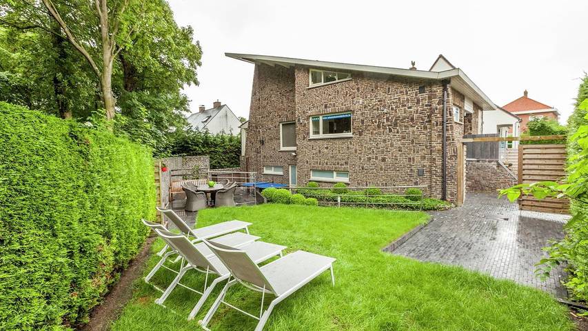 Ferienhaus für 12 Personen, mit Garten und Whirlpool sowie Terrasse und Sauna in Middelkerke