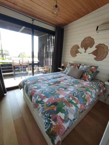 Cottage pour 2 personnes, avec vue sur le lac ainsi que terrasse et vue dans Plage Moutchic