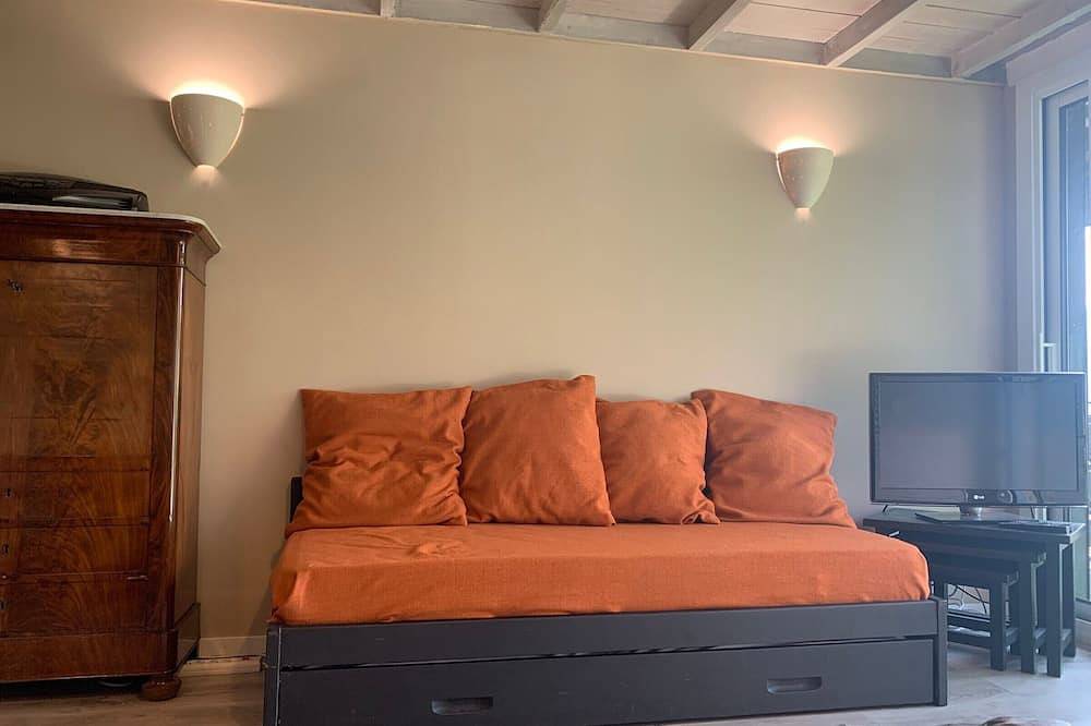 Entire apartment, Renovated studio 4/5 ppl, south balcony, Pra Loup in Pra-Loup, Uvernet-Fours