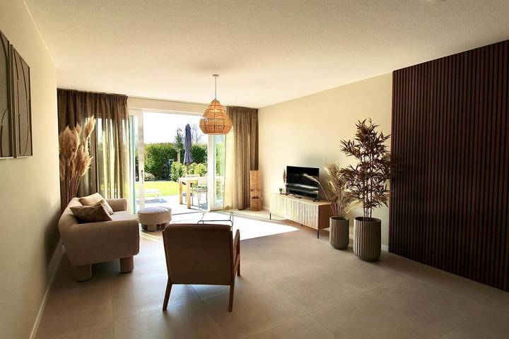 Ferienwohnung für 4 Personen, mit Terrasse und Garten sowie Sauna in Vrouwenpolder