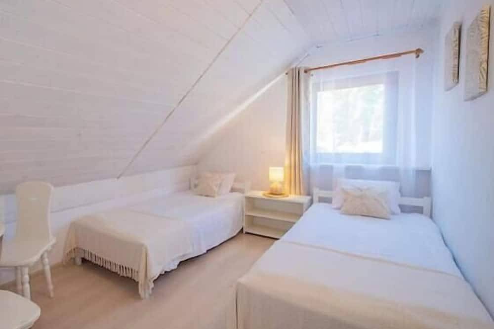 Zweistöckiges Ferienhaus für 4 Prs., Sommerpool in Leba, Slowinzischer Nationalpark