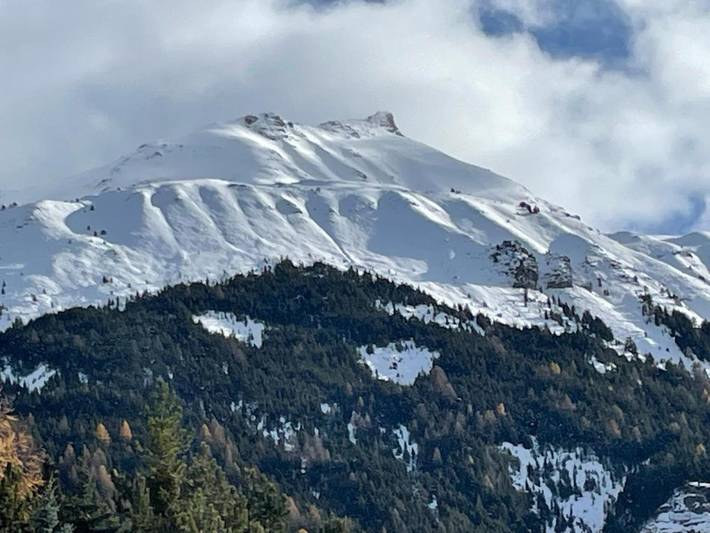 Location de vacances pour 12 personnes, avec vue ainsi que terrasse et jardin, animaux acceptés à Jausiers - 4