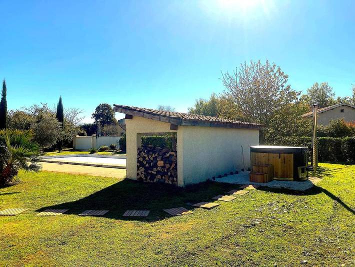 Location de vacances pour 10 personnes, avec jardin ainsi que jacuzzi et piscine, animaux acceptés à Montans - 3