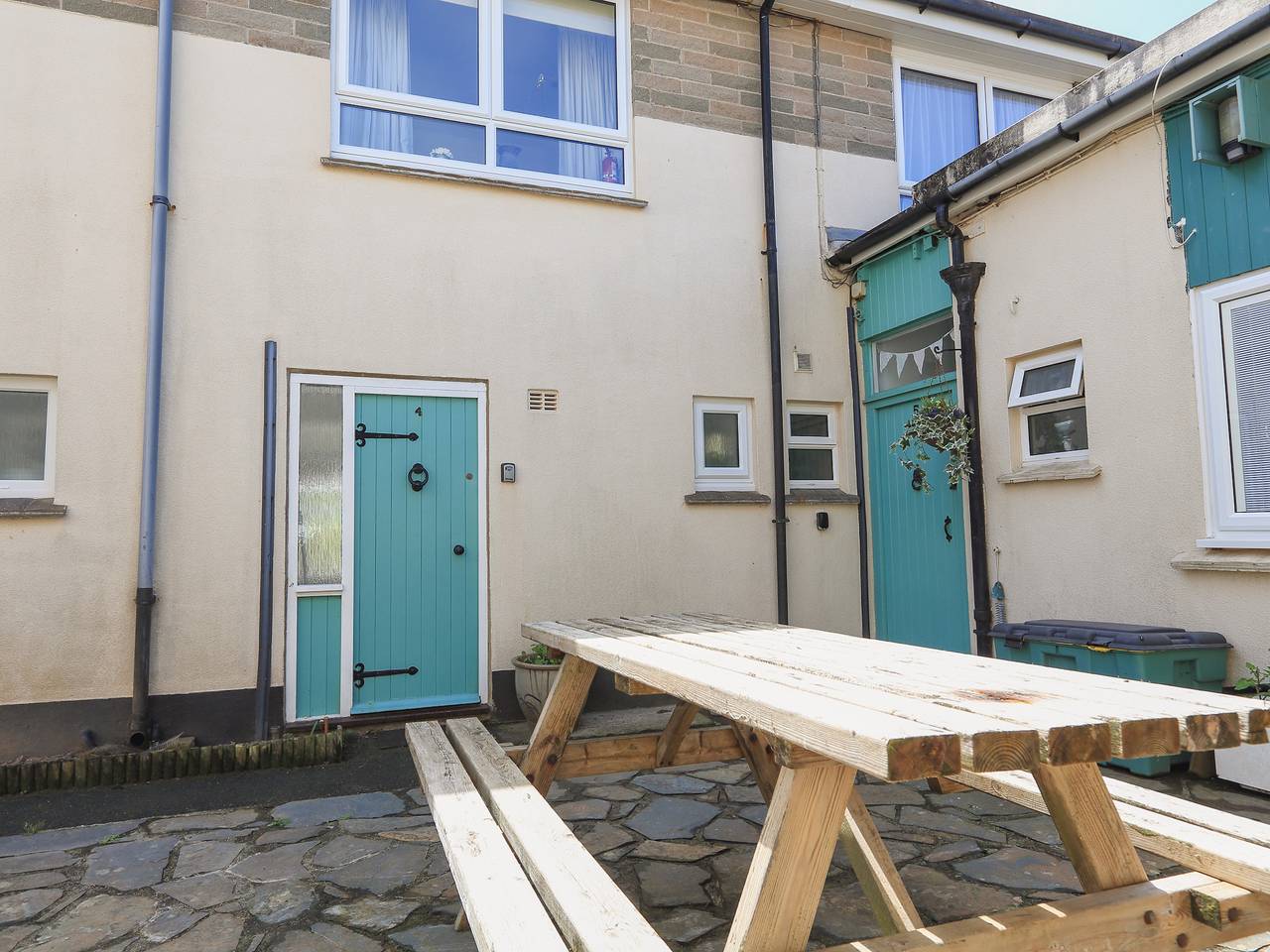 4 Thornlea Mews in South Huish, Hope Cove