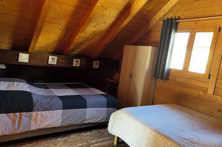 Gîte pour 8 personnes, avec jacuzzi ainsi que jardin et terrasse, animaux acceptés à Erckartswiller - 4