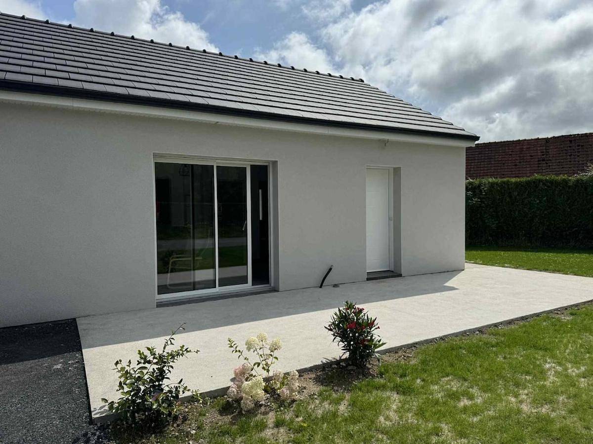 Two-Bedroom House in Guilmécourt, Région de Dieppe