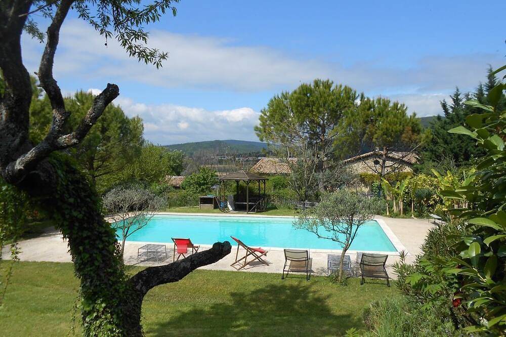 Maison en pierre - vacances Drôme provençale -piscine in La Laupie, Région de nyons