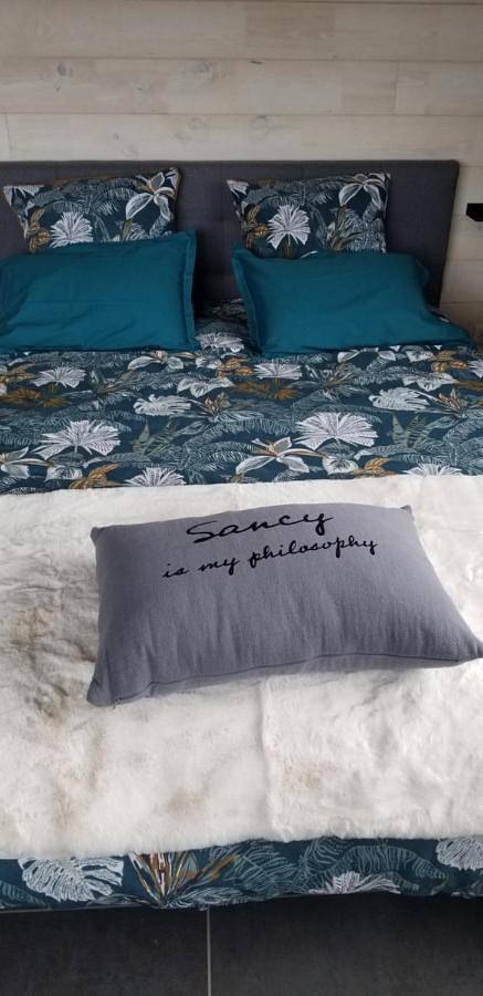 Gîte pour 2 personnes, avec terrasse et vue à Saint-Genès-Champanelle - 4