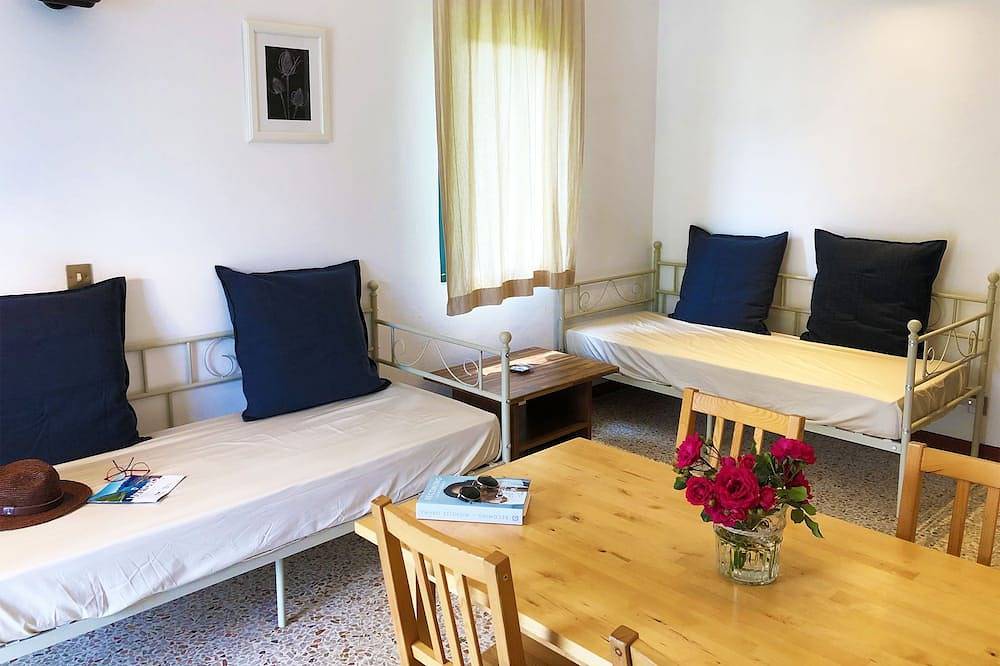 Ganze Wohnung, Direkt am See mit Panoramablick in Idro, Gardasee-Berge