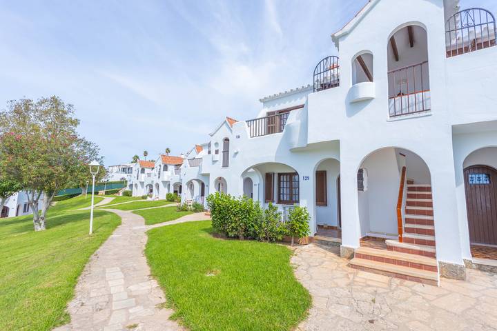 Apartment for 5 people, with Terrace and Garden as well as Pool in Menorca