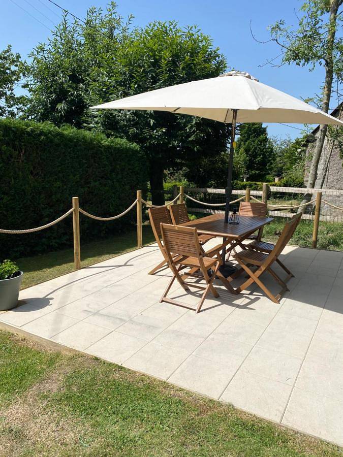 Location de vacances pour 4 personnes, avec vue et jardin, adapté aux familles à Gavray - 3