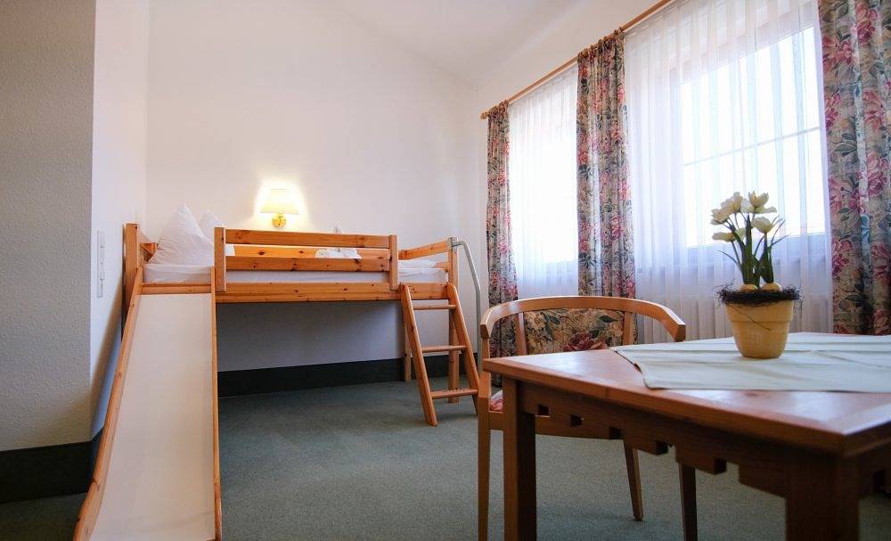 Landgasthaus Mindelsee - Einzelzimmer mit Dusche und Wc in Allensbach, Untersee