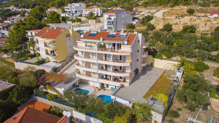 Ferienwohnung für 4 Personen, mit Balkon/Terrasse und Pool in Brela - 3