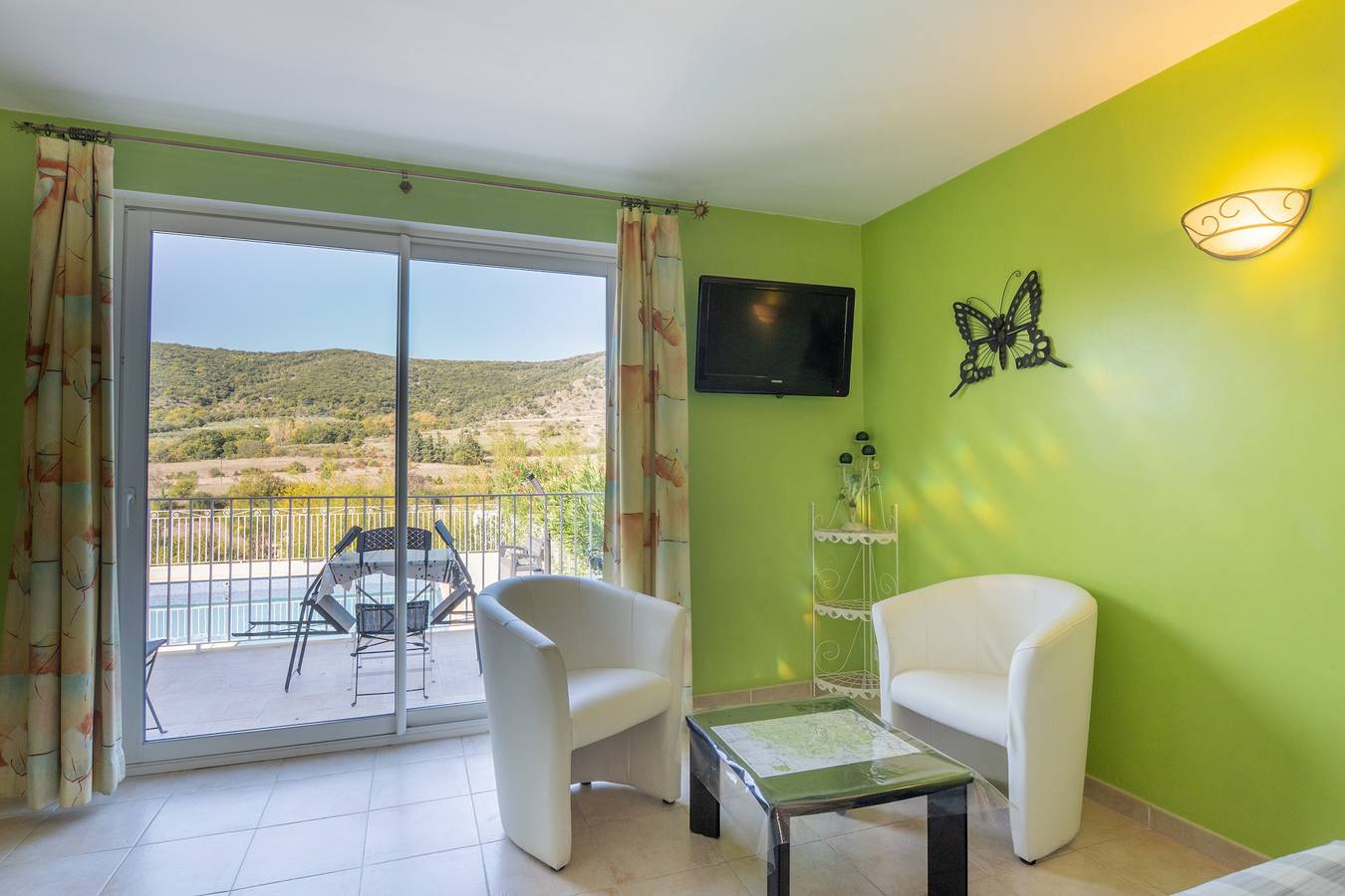 Magnificent Accommodation in Southern Ardèche with Peaks in Lagorce, Ardèche
