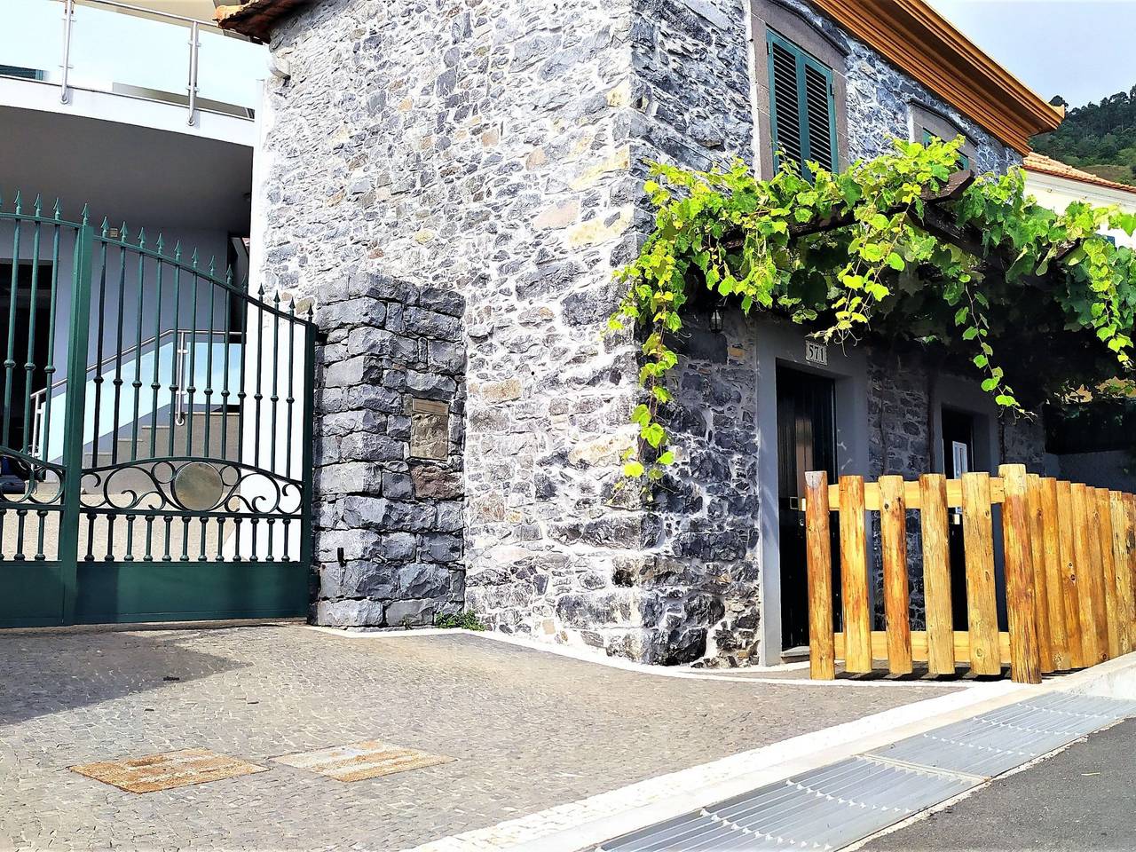 Casa Lugar da Ribeira mit Dachterrasse in Campanário, Madeira