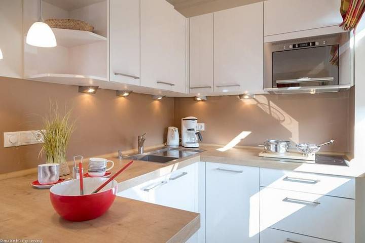 Ganze Wohnung, 1-Zimmerappartement mit Balkon und Strandkorb in unmittelbarer Strandlage in Westerland, Sylt (Gemeinde)