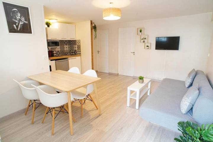 Appartement de vacances pour 4 personnes, avec vue et jardin