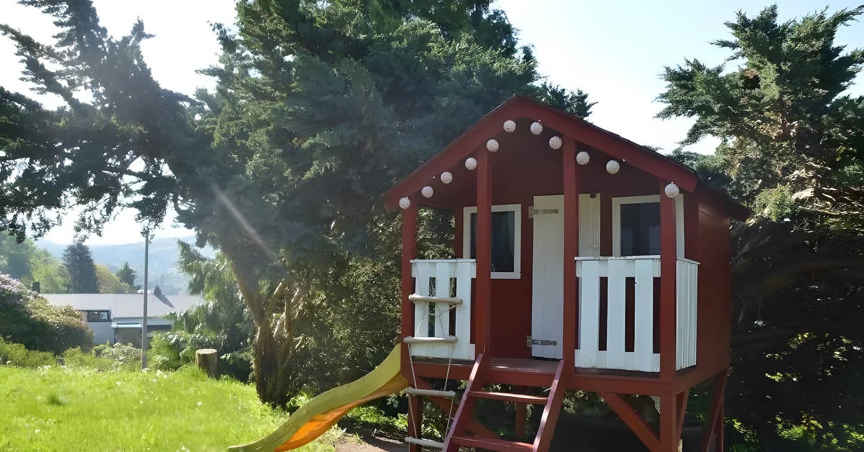 Ganze Wohnung, Apartment „Rennsteig Blick“ mit Bergblick, privater Terrasse und Wlan in Wartburg, Ruhla