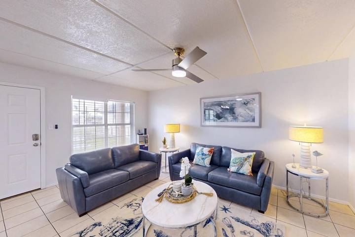 Apartamento de vacaciones para 6 personas, con balcón y piscina - 1