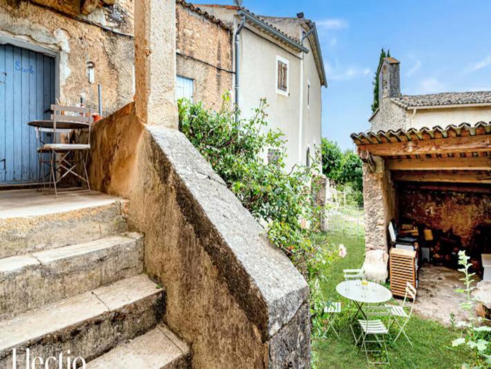 Gîte pour 7 personnes, avec vue sur l’océan et jardin ainsi que balcon et piscine, adapté aux familles à Simiane-la-Rotonde - 4