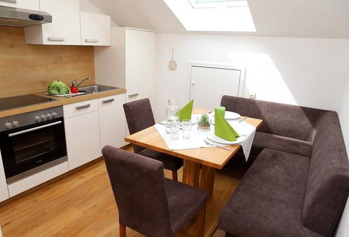 Ferienwohnung für 4 Personen, mit Ausblick und Balkon sowie Garten in Ohlstadt - 3
