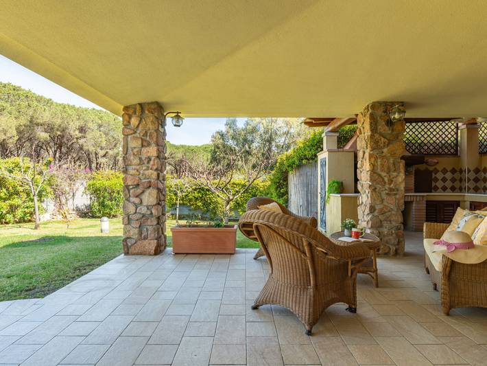 Location de vacances pour 4 personnes, avec terrasse ainsi que jardin et vue à Villasimius - 2