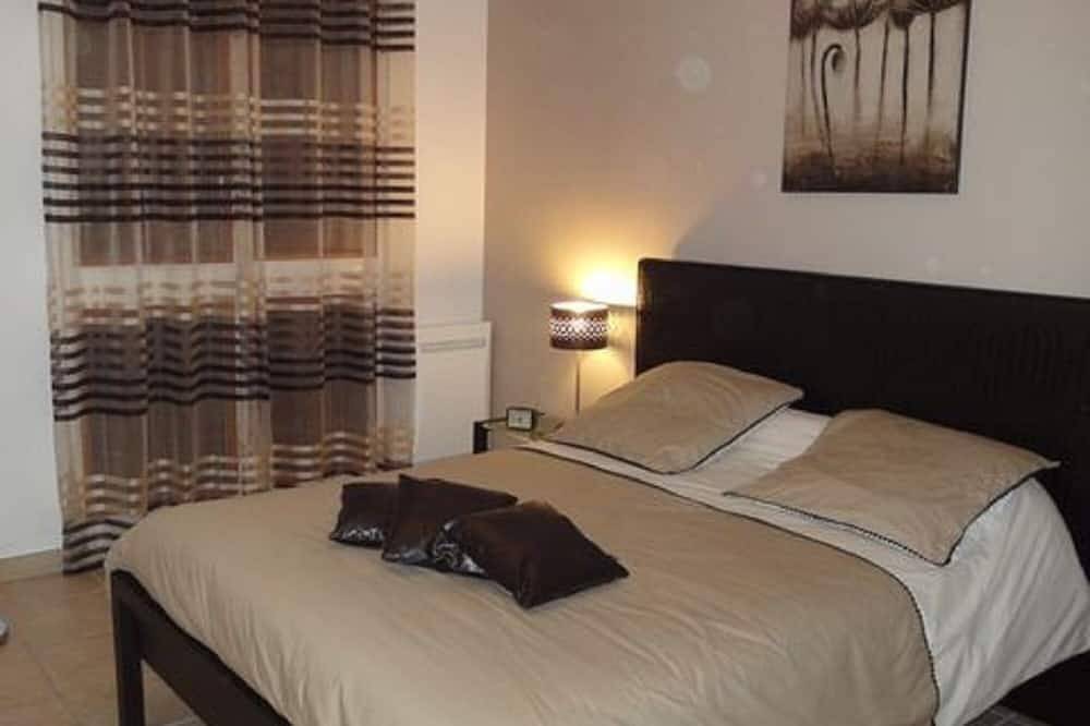 Apartamento entero, Ideal Couple Soigneux Downtown, aire acondicionado y Coquet-15 mn a pie de las playas in Ajaccio, Region de Ajaccio