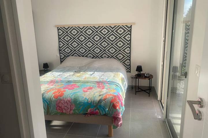 Location de vacances pour 6 personnes, avec jardin à Grézac - 2