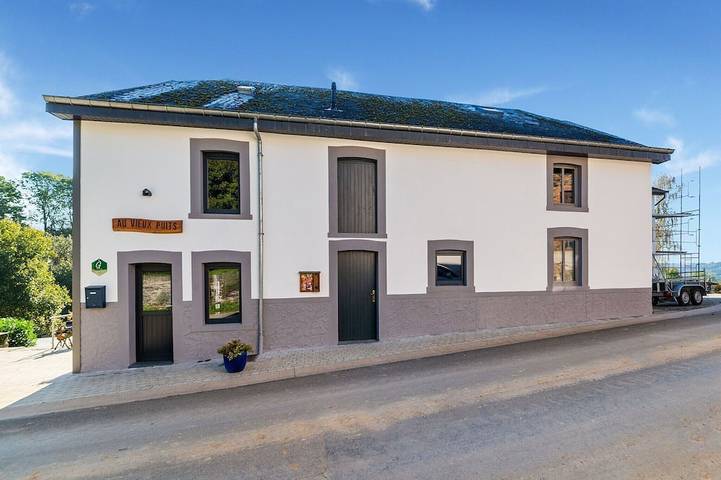 Location de vacances pour 6 personnes, avec terrasse et jardin dans Nadrin