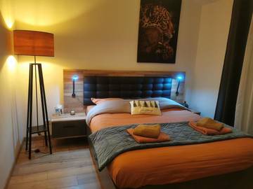 Gîte pour 2 personnes, avec jardin à Champniers