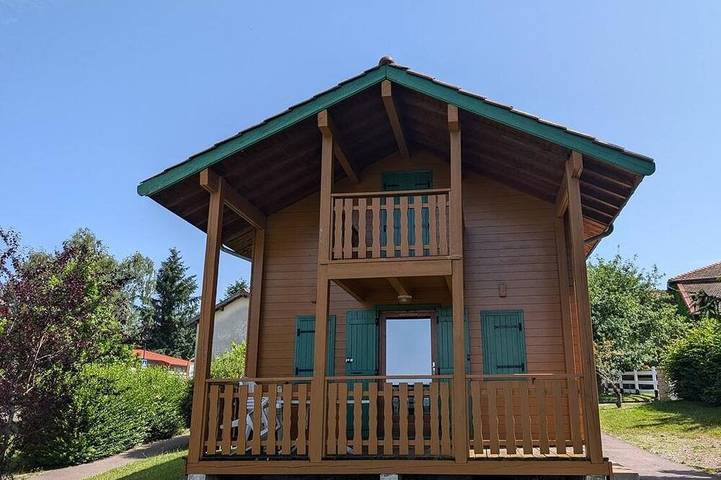 Location de vacances pour 6 personnes, avec balcon dans Saint-Clément-de-Vers