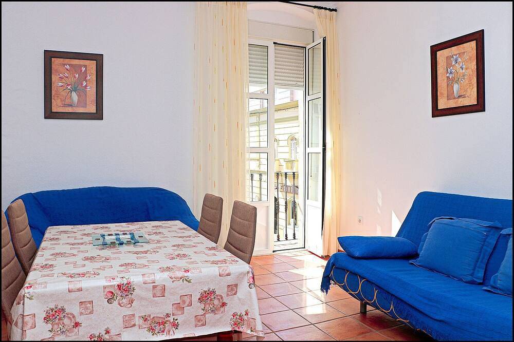 Entire apartment, Apartment Canalejas close to everything in Playa de Los Lances, Tarifa