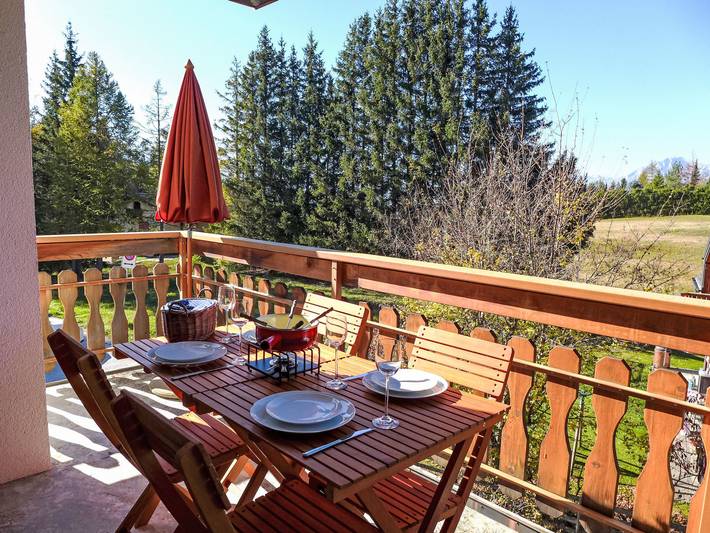 Gîte pour 4 personnes, avec balcon à Lens (Suisse)